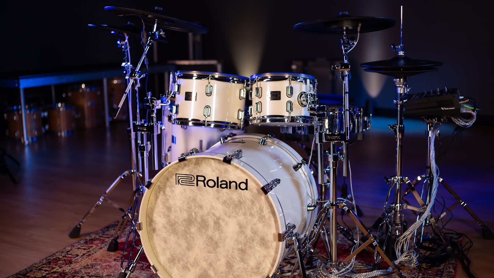 Roland VAD716