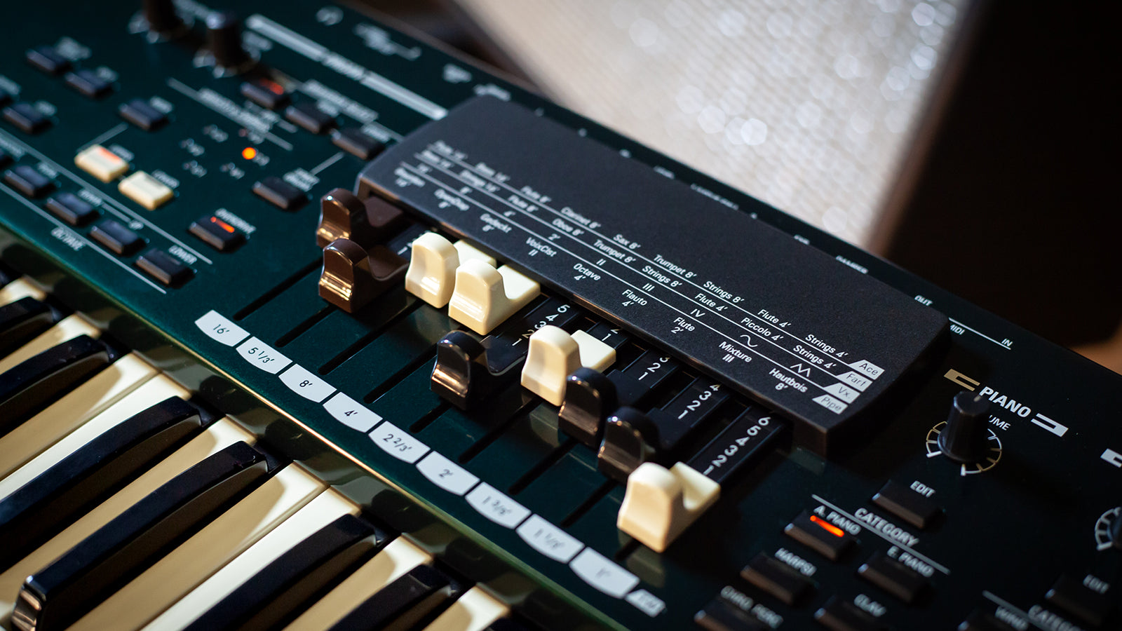 Close-up of a Hammond Sk Pro