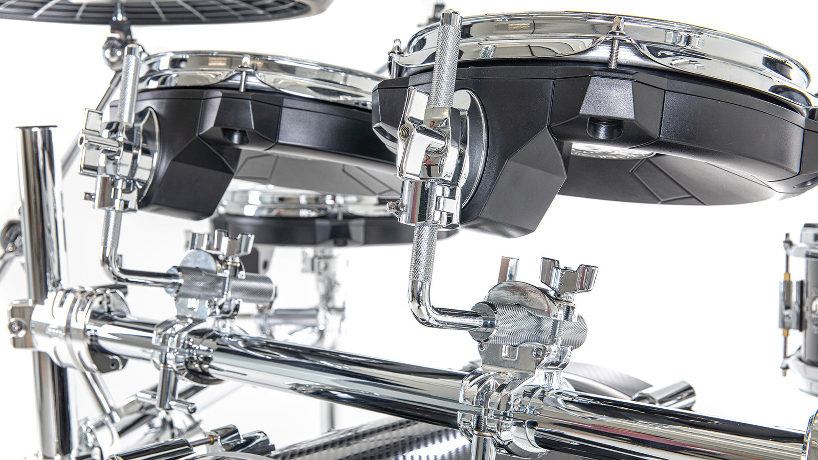 Closeup of GEWA G9 Studio 5C rack toms