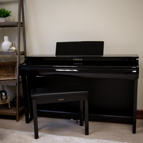 Yamaha Clavinova CLP-825 Digital Piano - Polished Ebony - View 13