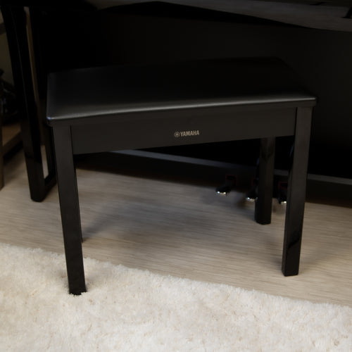 Yamaha Clavinova CLP-825 Digital Piano - Polished Ebony - View 11