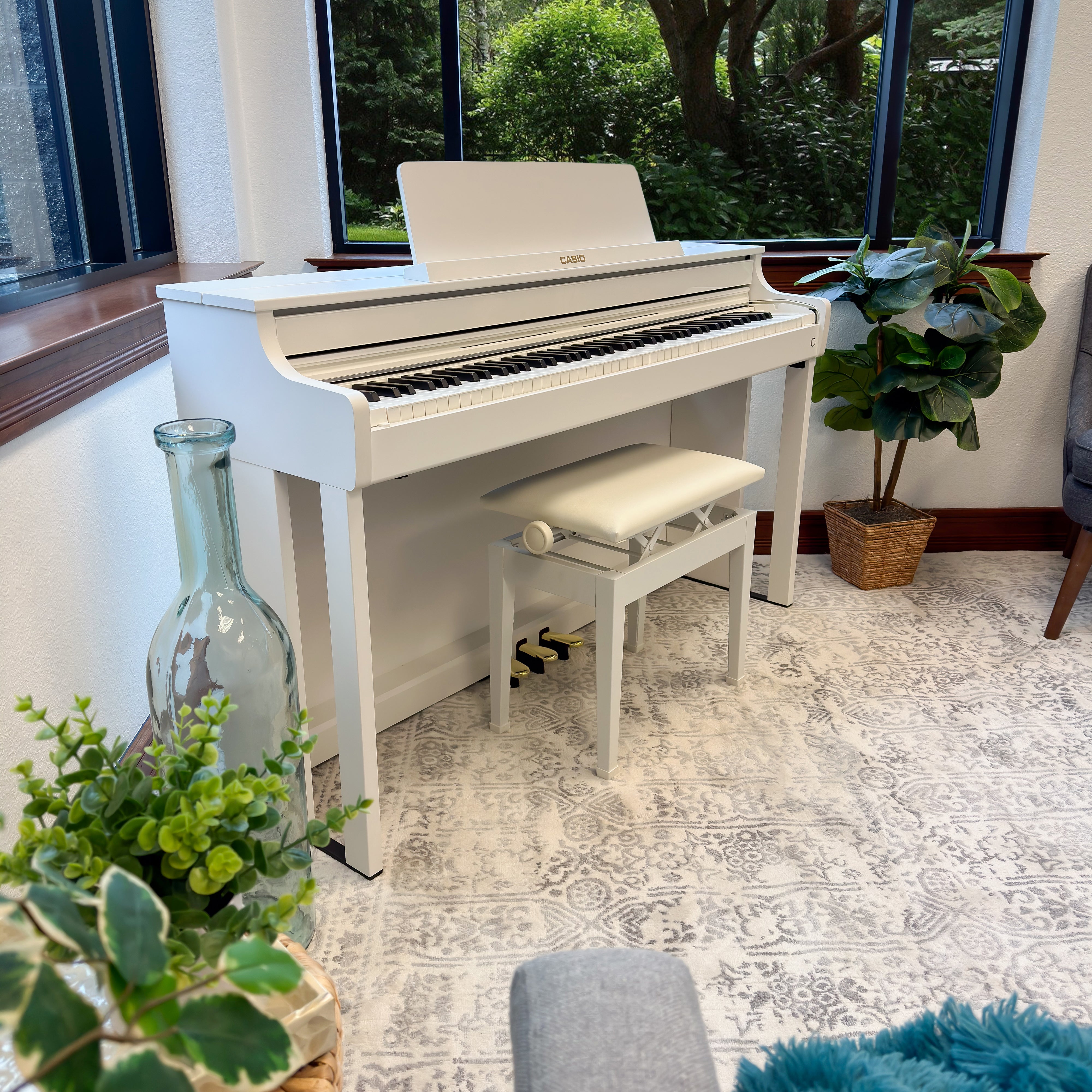 Casio Celviano AP-550 Digital Piano - White - view 9