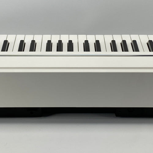 Kawai ES120 Portable Digital Piano - White (Demo)