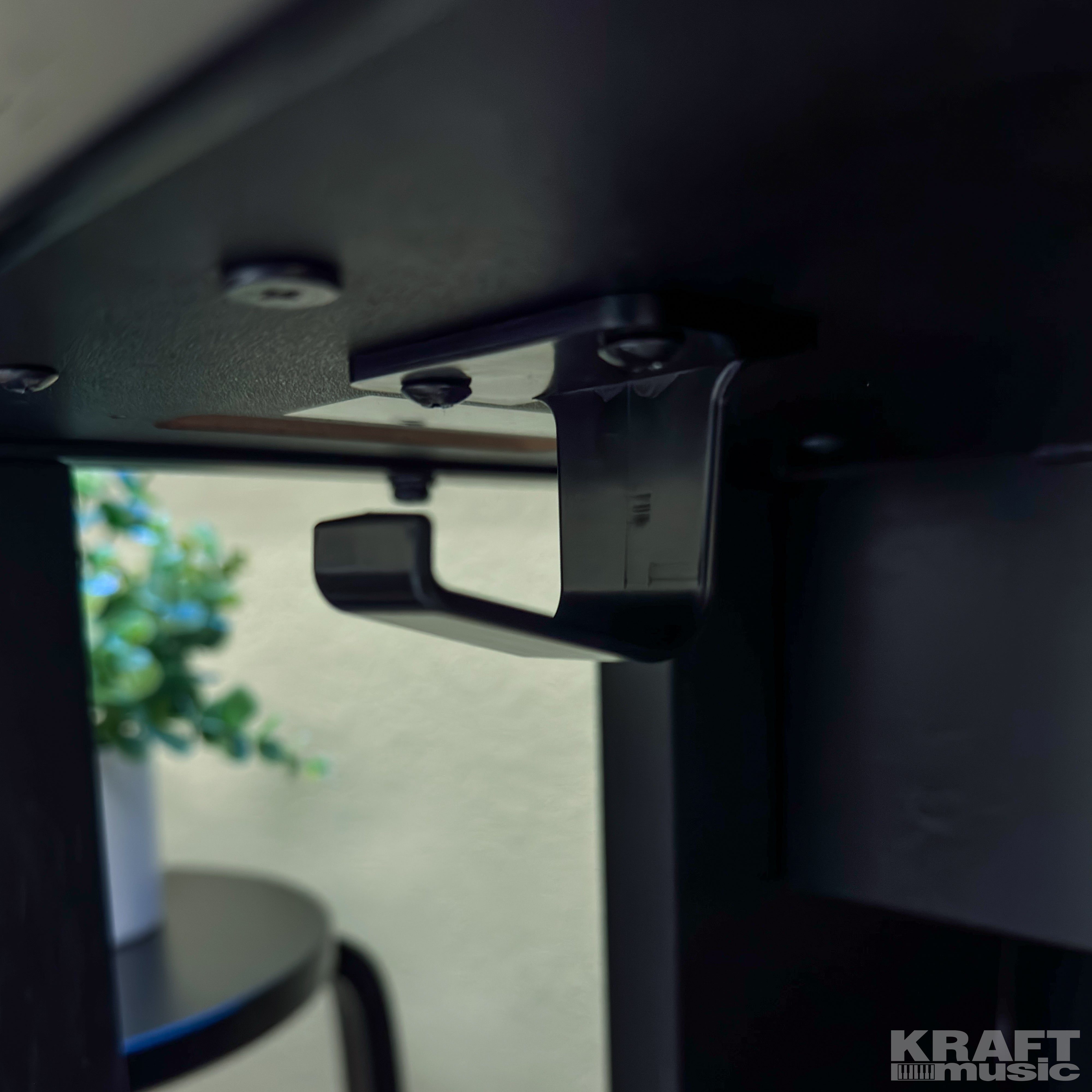 Kawai CA501 Concert Artist Digital Piano - Satin Black - headphone hook