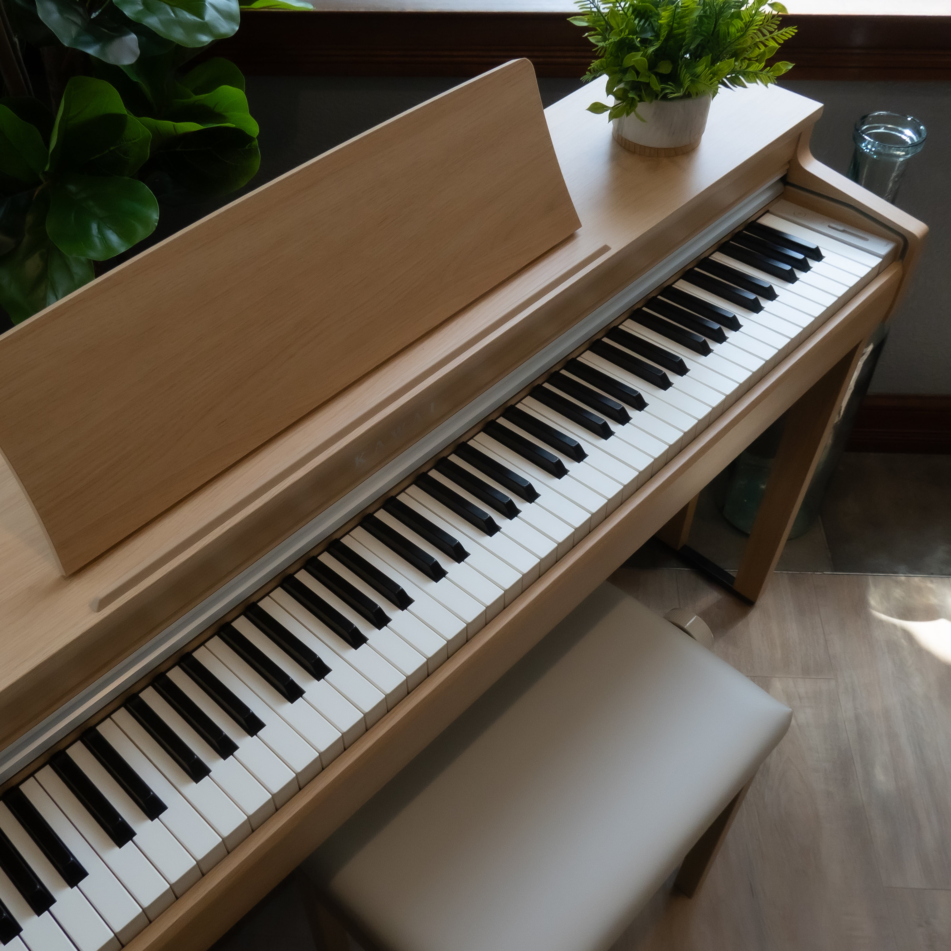 Kawai CN201 Digital Piano - Light Oak - View 8