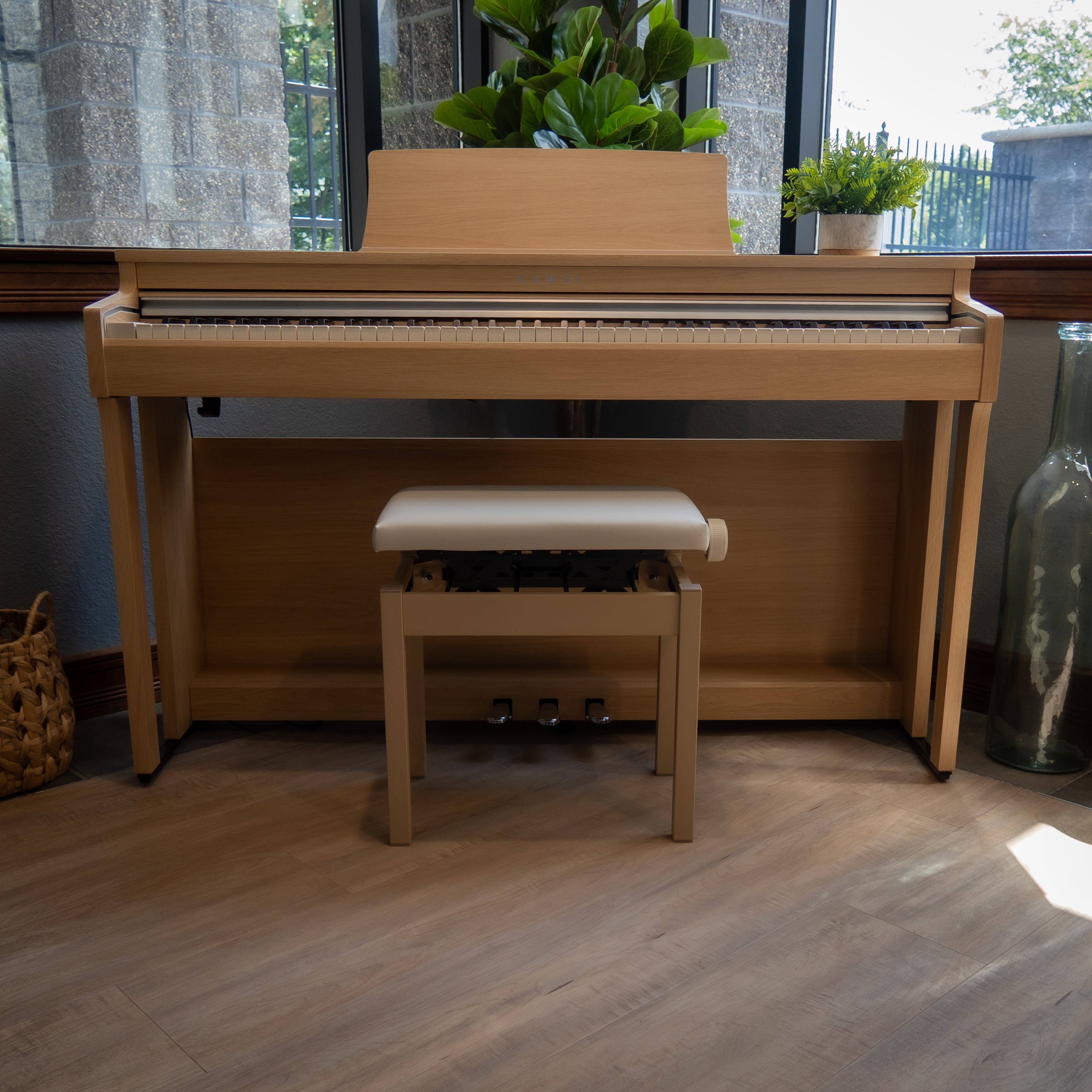 Kawai CN201 Digital Piano - Light Oak - View 7