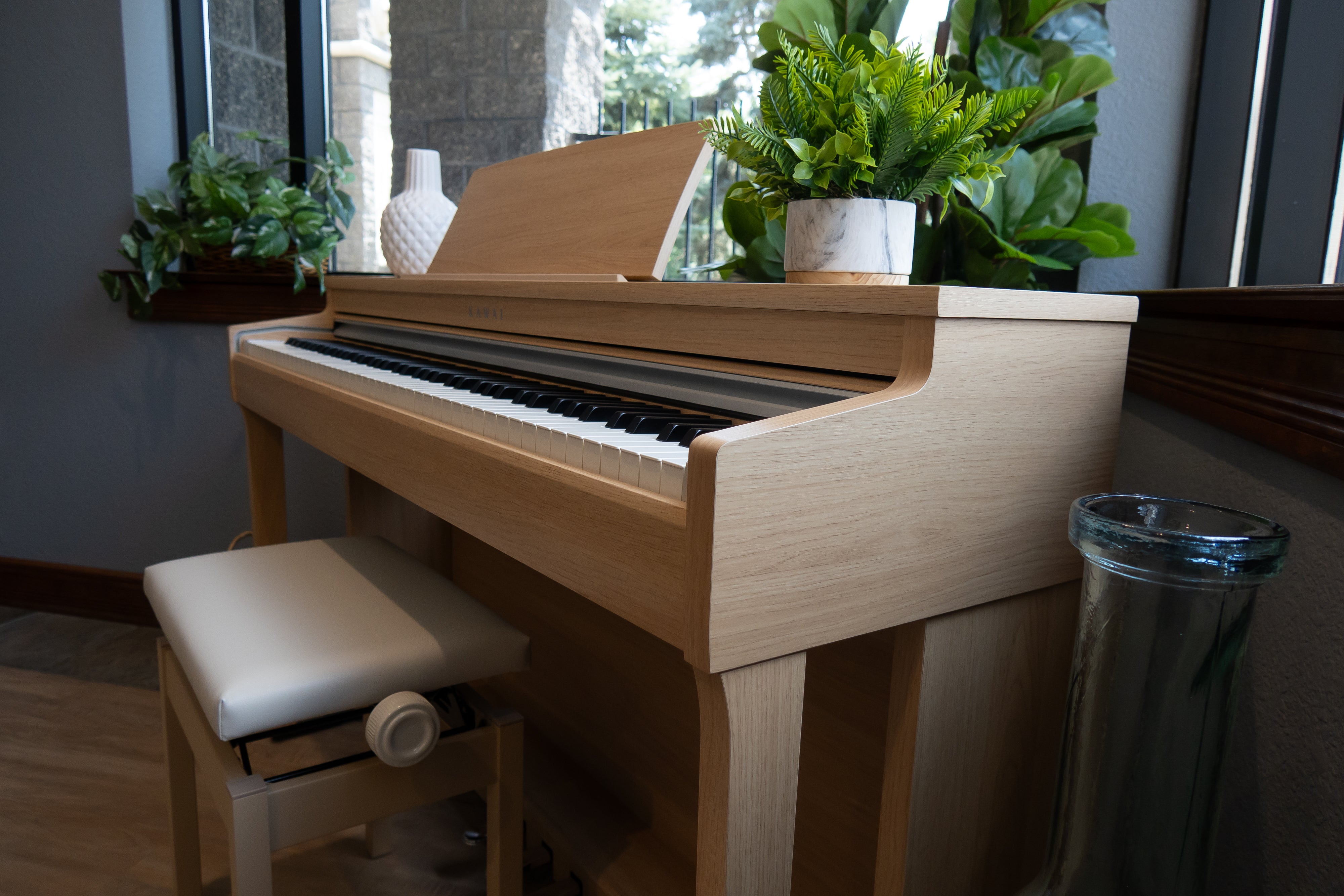Kawai CN201 Digital Piano - Light Oak - View 15