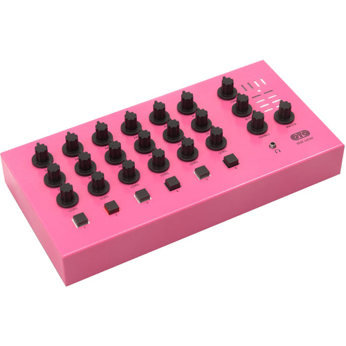 OTO Machines Bébé Chérie 6-Channel Stereo Analog Mixer View 3