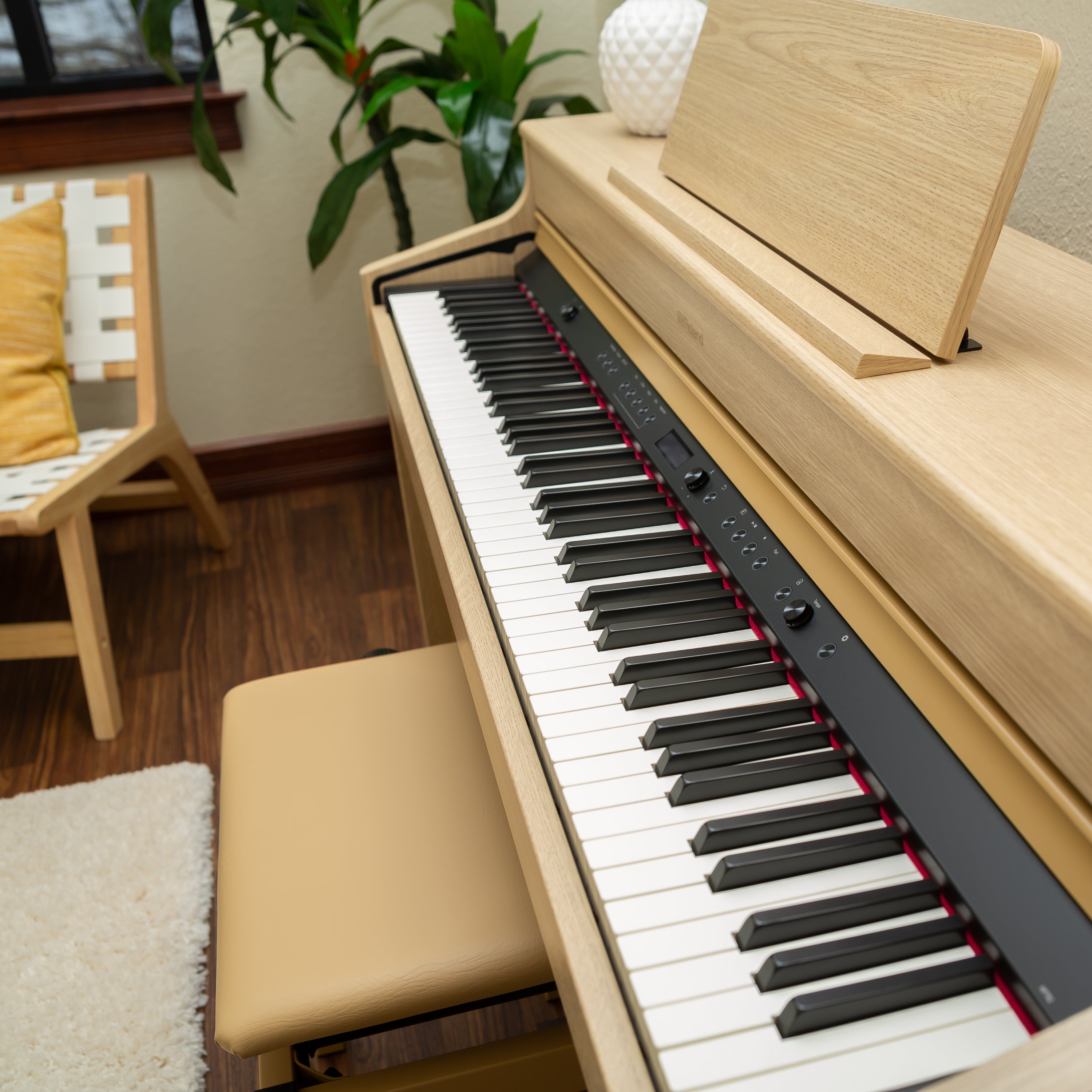 Roland HP702 Digital Piano - Light Oak - View 6