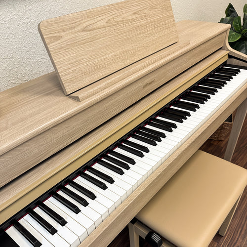 Roland HP702 Digital Piano - Light Oak - View 8