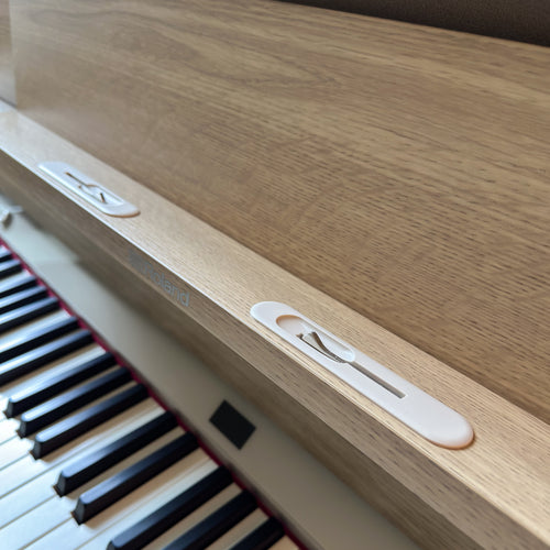 Roland LX-5 Digital Piano with Bench - Light Oak - View 16