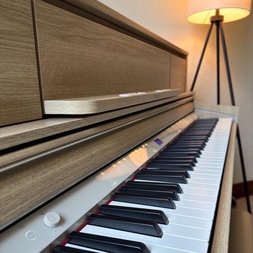 Roland LX-5 Digital Piano with Bench - Light Oak - View 11