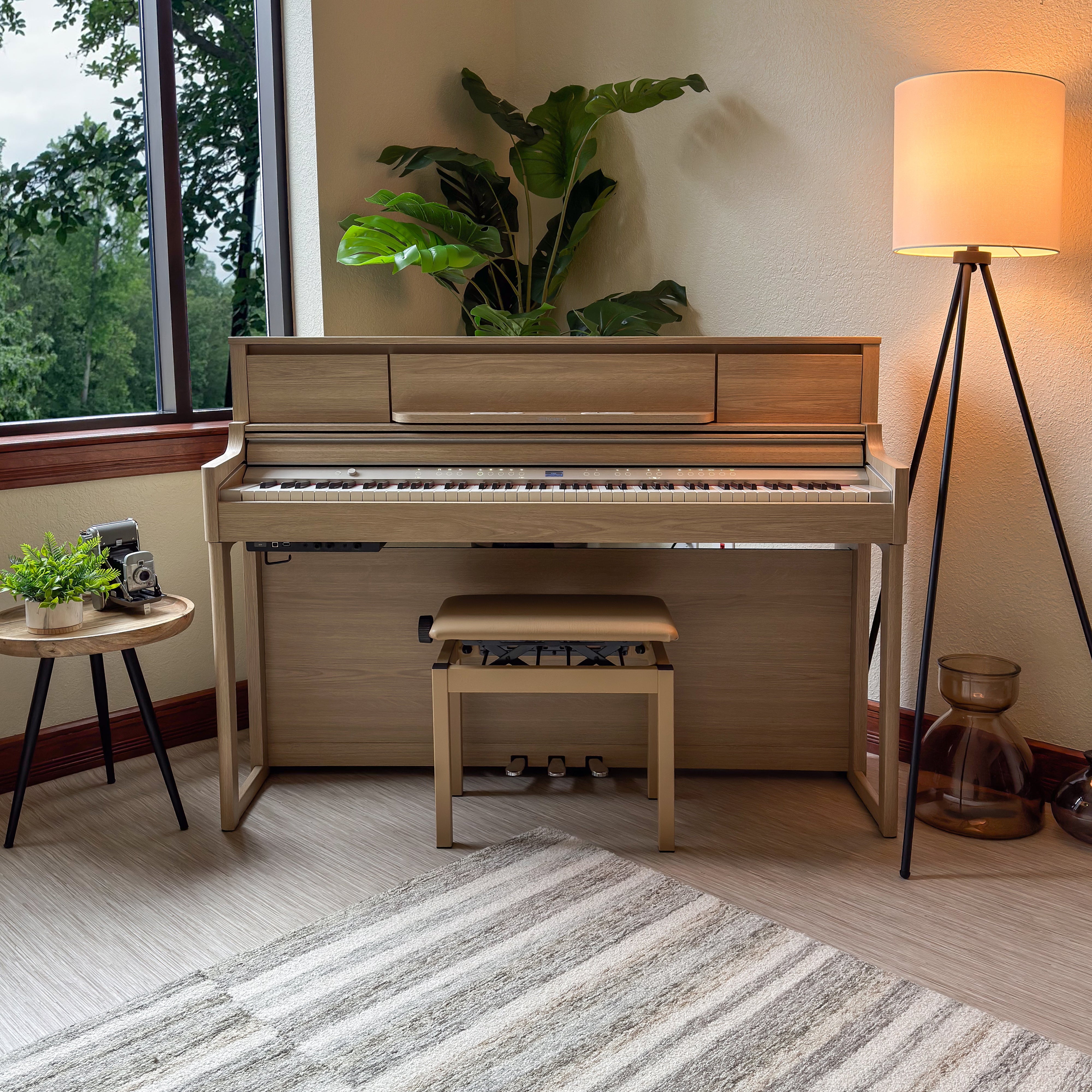 Roland LX-5 Digital Piano with Bench - Light Oak - View 26