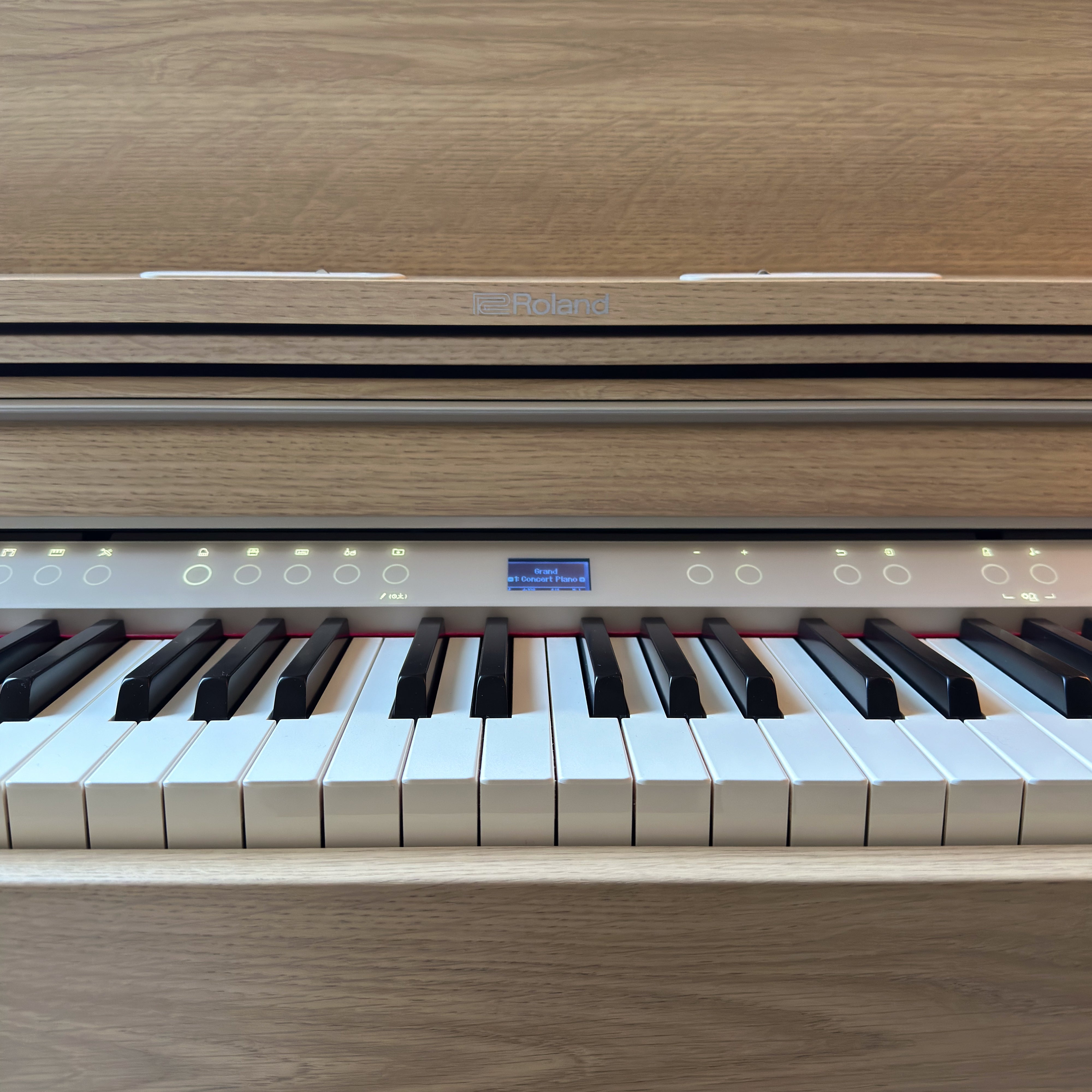 Roland LX-5 Digital Piano with Bench - Light Oak - View 23