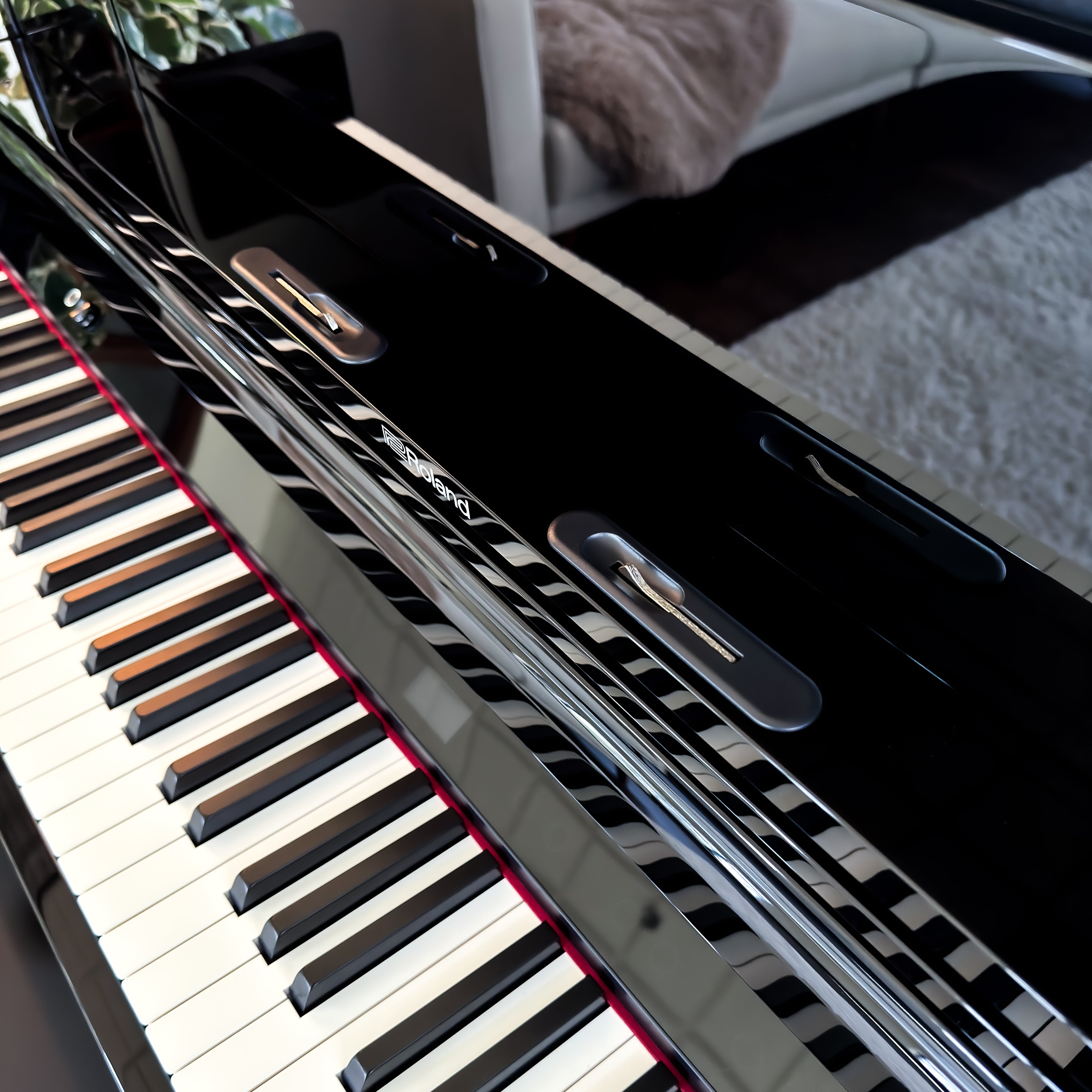 Roland LX-6 Digital Piano with Bench - Polished Ebony, View 6