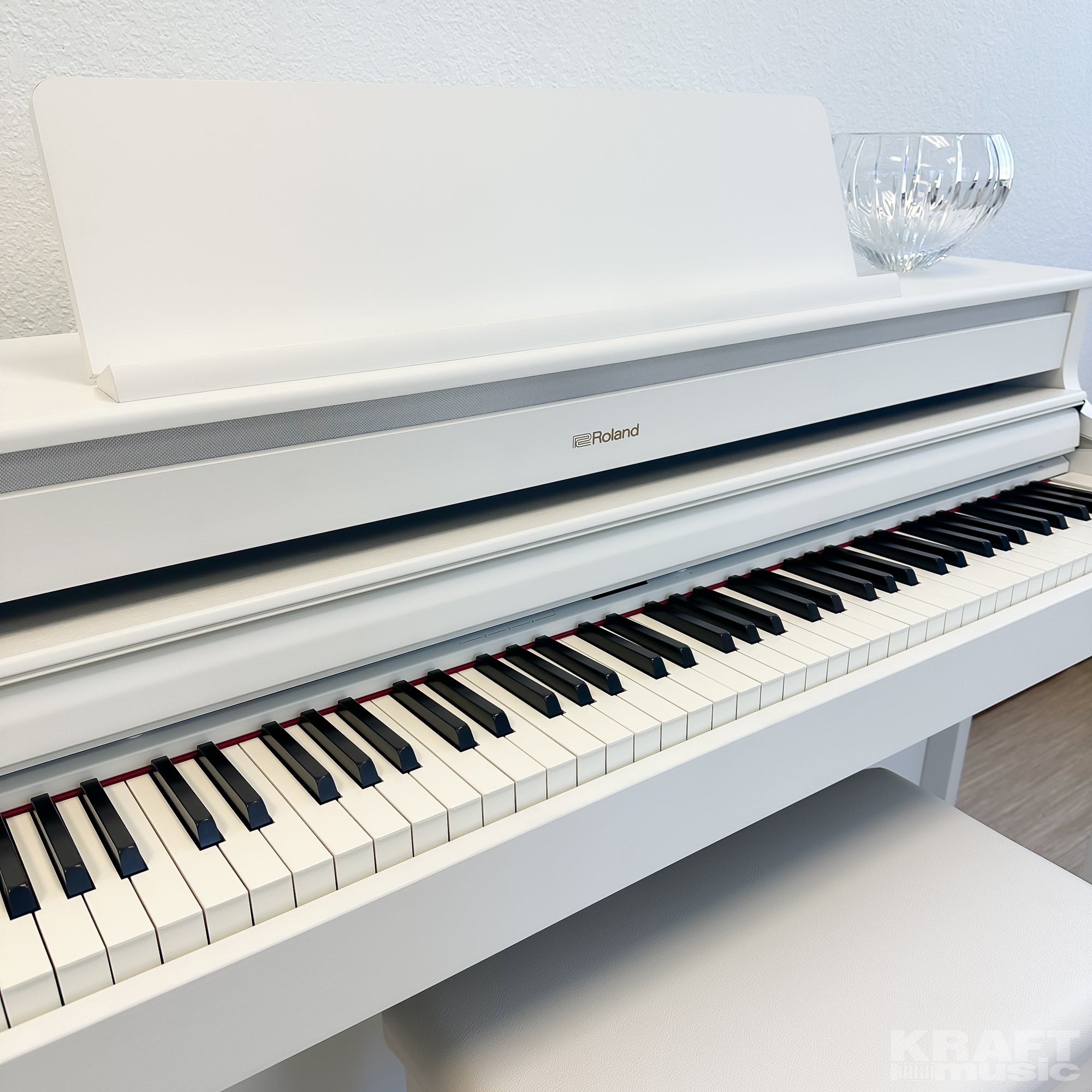 Roland HP704 Digital Piano - Satin White - keybed