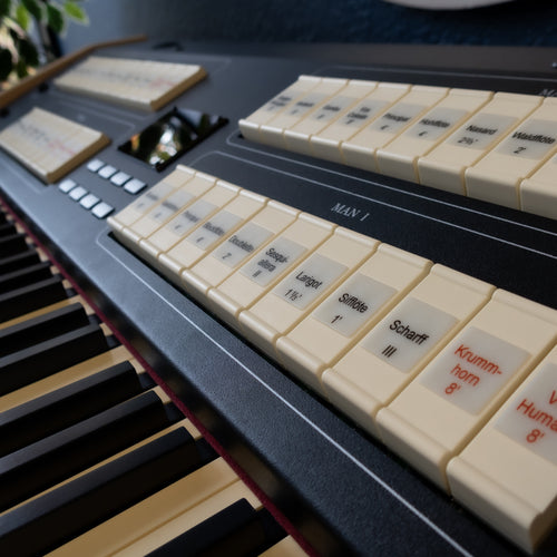 Viscount Cantorum Trio Plus 3 Manual Portable Organ - View 4