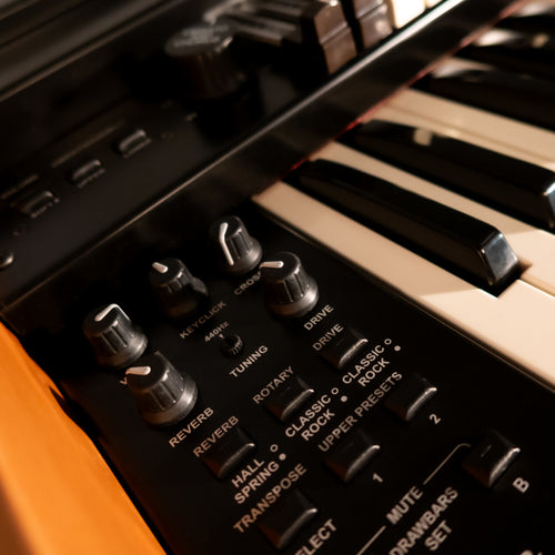 Viscount Legend Live Organ - View 3