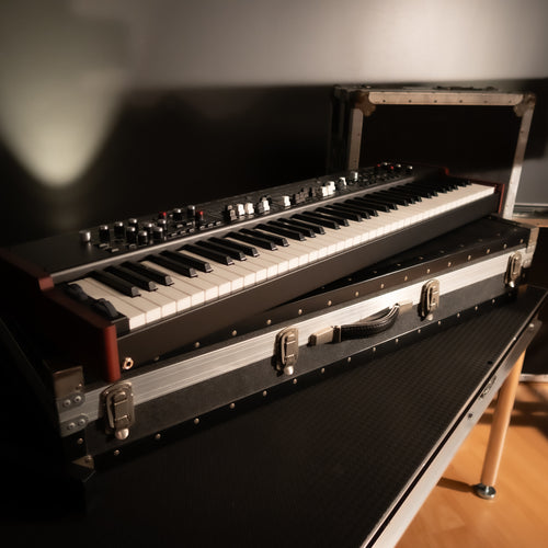 Viscount Legend One 73 Stage Keyboard - View 7