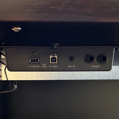 Yamaha Clavinova CLP-835 Digital Piano - Rosewood - view 13