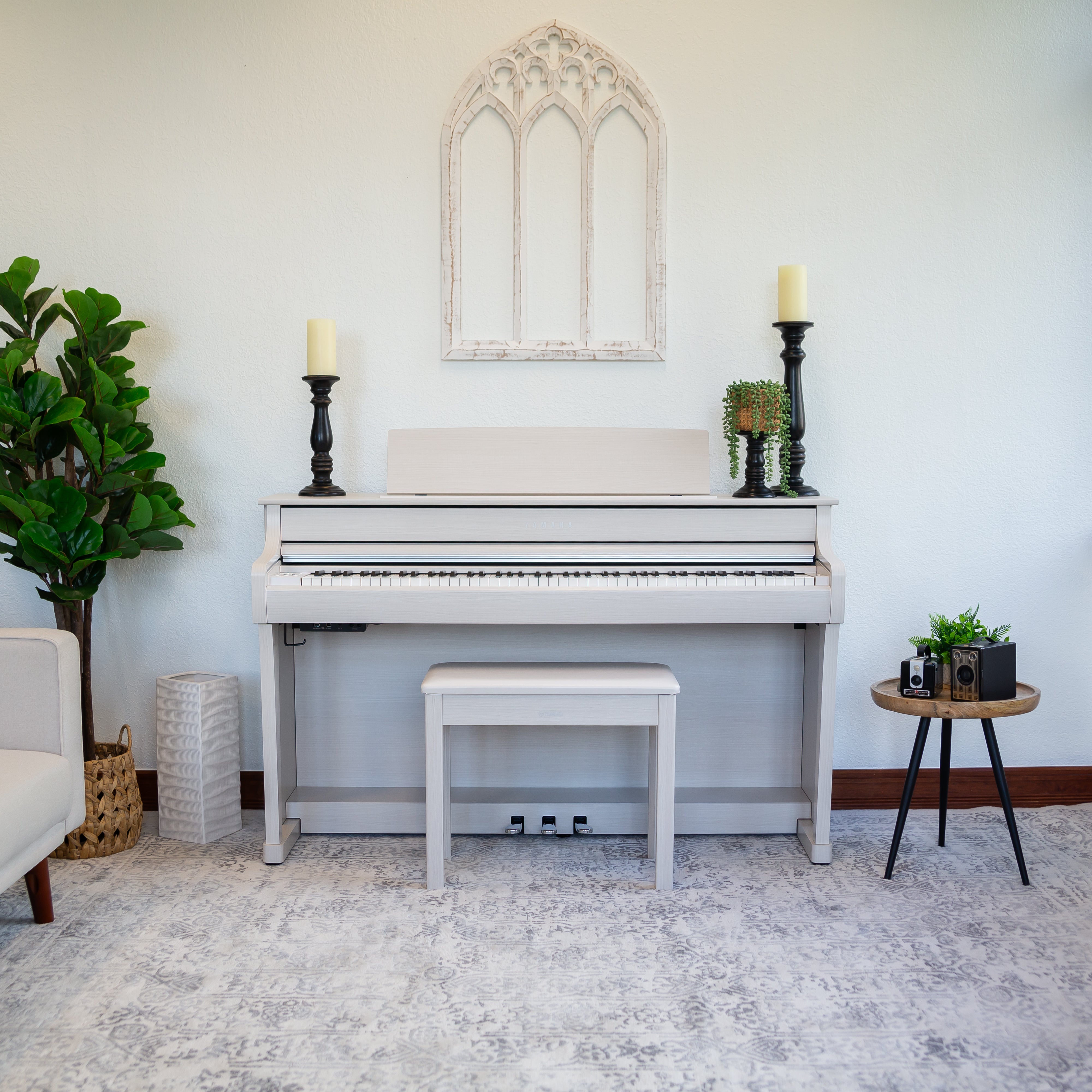 Yamaha Clavinova CLP-845 Digital Piano - White Birch, view 9