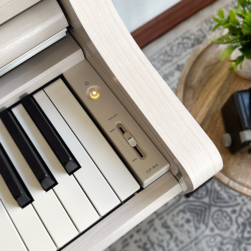 Yamaha Clavinova CLP-845 Digital Piano - White Birch, view 7
