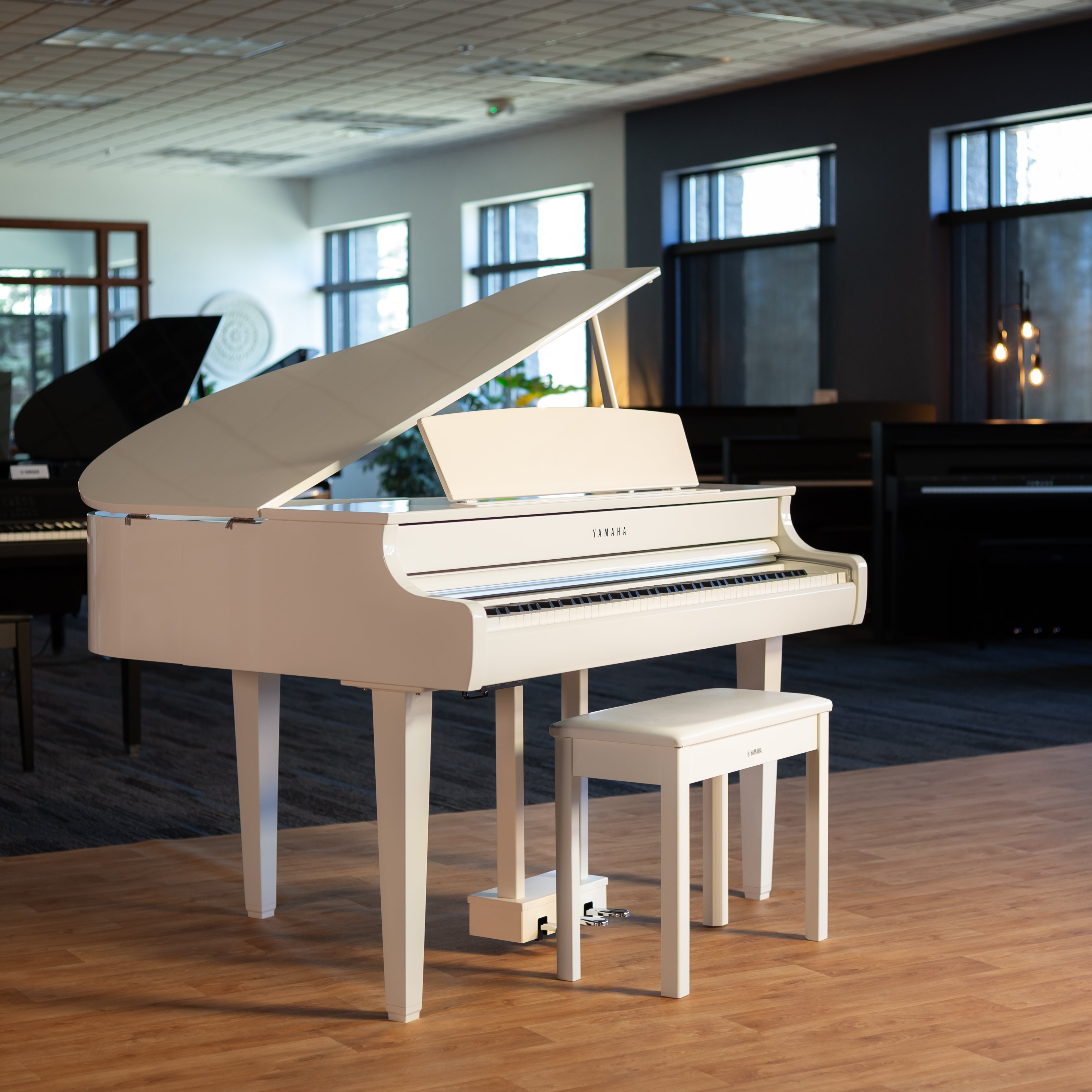 Yamaha Clavinova CLP-865GP Digital Piano - Polished White - View 1