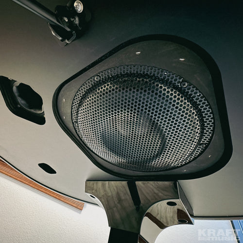 Yamaha Clavinova CSP-295GP Digital Grand Piano - Polished Ebony - speaker