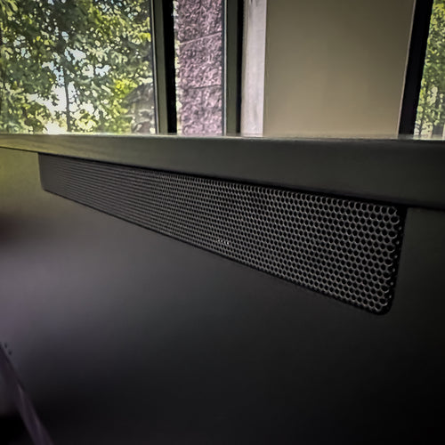 Yamaha Clavinova CLP-885 Digital Piano - Matte Black, upper speaker cover from the back