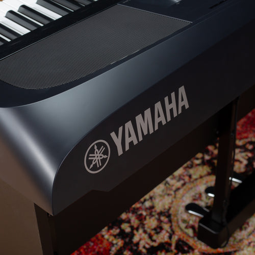 Yamaha DGX-670 Portable Grand Digital Piano - Black - View 15