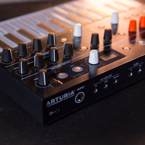 Arturia MicroFreak Experimental Hybrid Synth