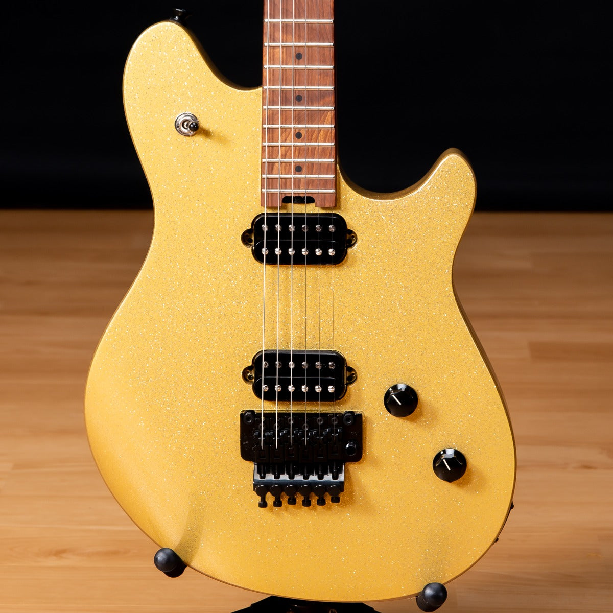 EVH Wolfgang WG Standard - Baked Maple, Gold Sparkle SN ICE2200900