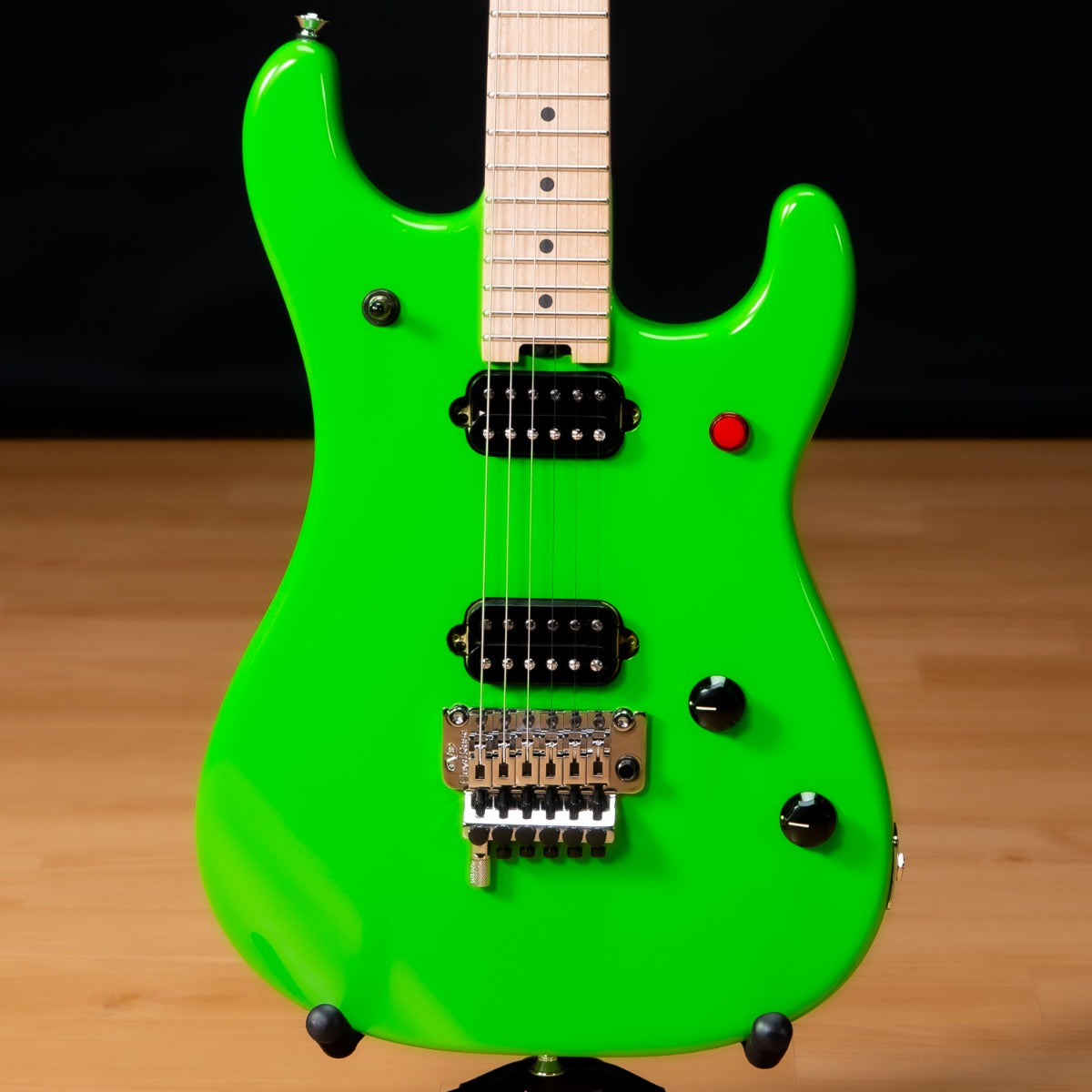 EVH 5150 Series Standard Electric Guitar Maple, Slime Green SN EVH21