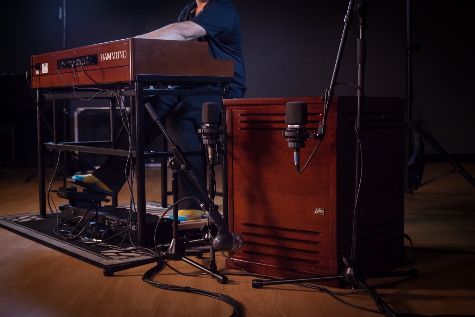 Hammond XK-5 Organ with XLK-5 Lower Manual and Leslie Speaker