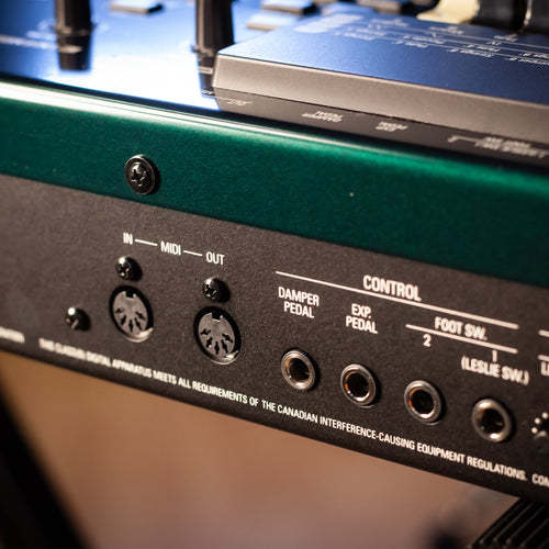 Hammond SK Pro 73 Portable Organ MIDI inputs