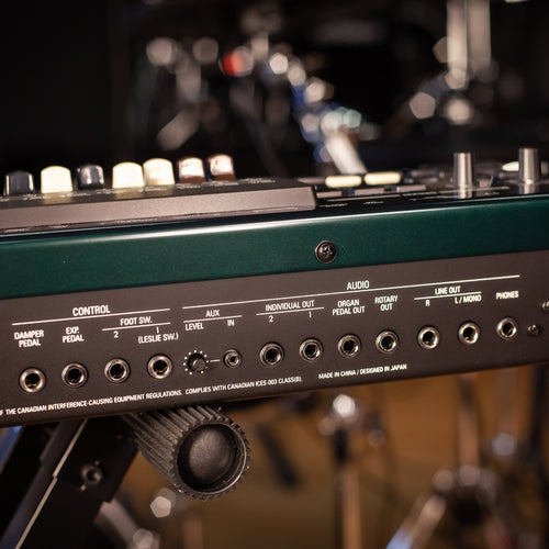 Hammond SK Pro 73 Portable Organ inputs