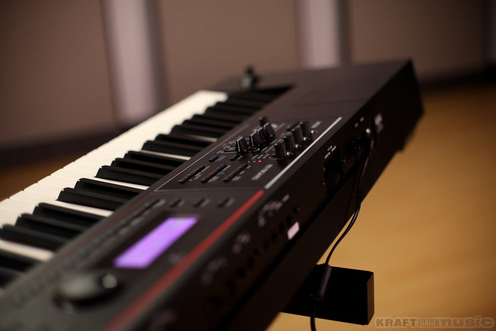 Roland JUNO-DS61 Synthesizer