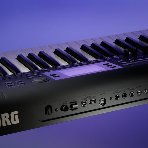 KORG i3 Music Workstation - Matte Black