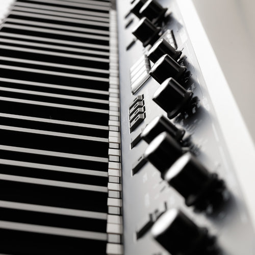 Korg SV-2S 73 Stage Vintage Piano - Vintage Creme