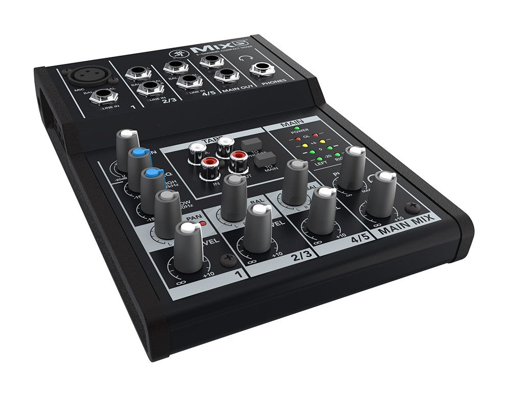 5 Best Small Mixers for Live Performances (With Effects)