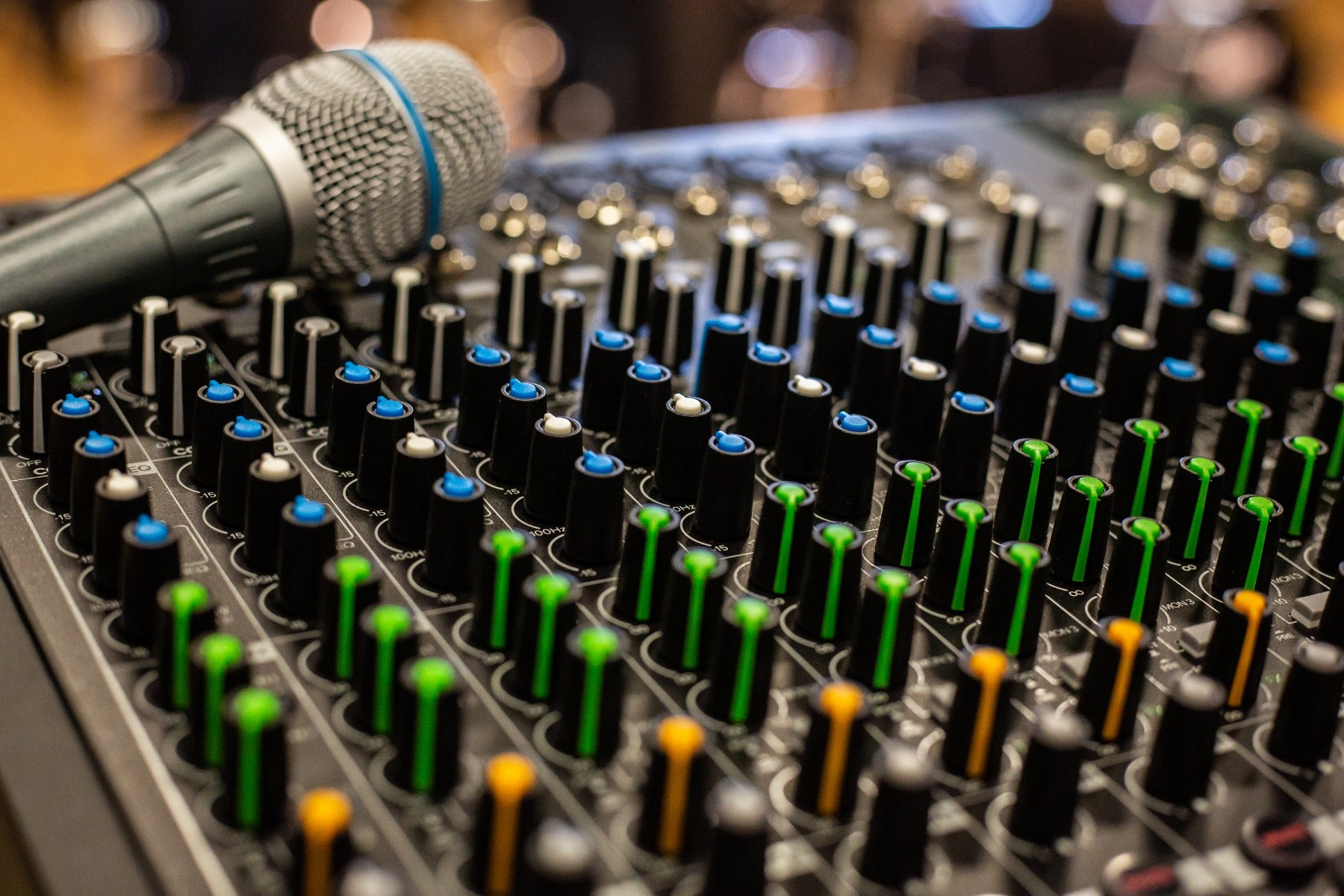 ファイズ Z-VEX Vertical Fuzz Factory ｜イケベ楽器店オンラインストア