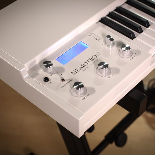 Manikin Electronic Memotron M2K Keyboard