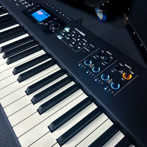 Studiologic Numa X Piano GT Stage Piano STAGE ESSENTIALS BUNDLE