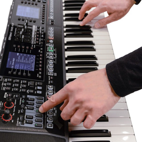 Roland E-A7 Expandable Arranger Keyboard