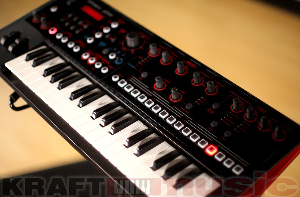 Roland JD-Xi Interactive Analog/Digital Crossover Synthesizer