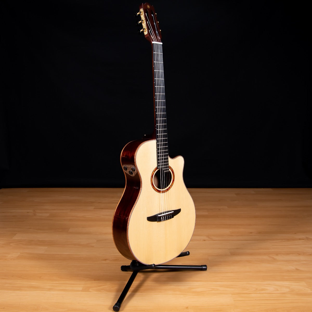 Yamaha on sale guitar stand
