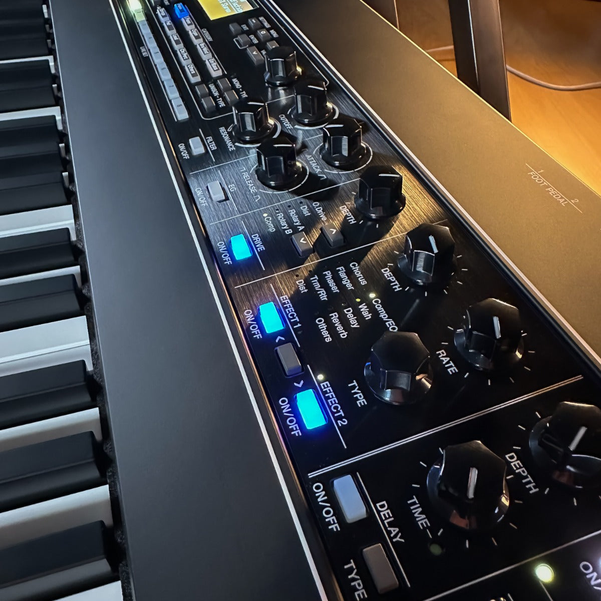 Yamaha CK88 Stage Keyboard - View 10