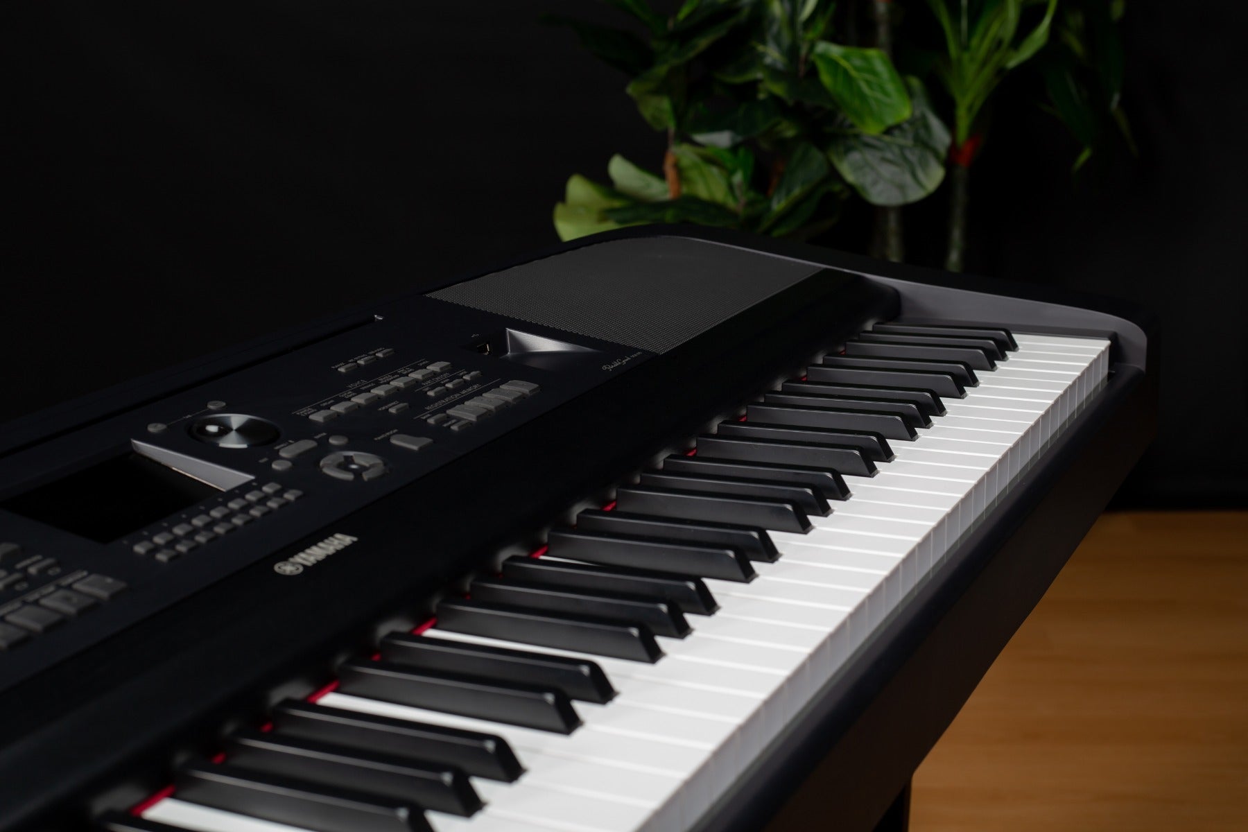 Yamaha DGX-670 Portable Grand Digital Piano - Black KEY ESSENTIALS BUN –  Kraft Music
