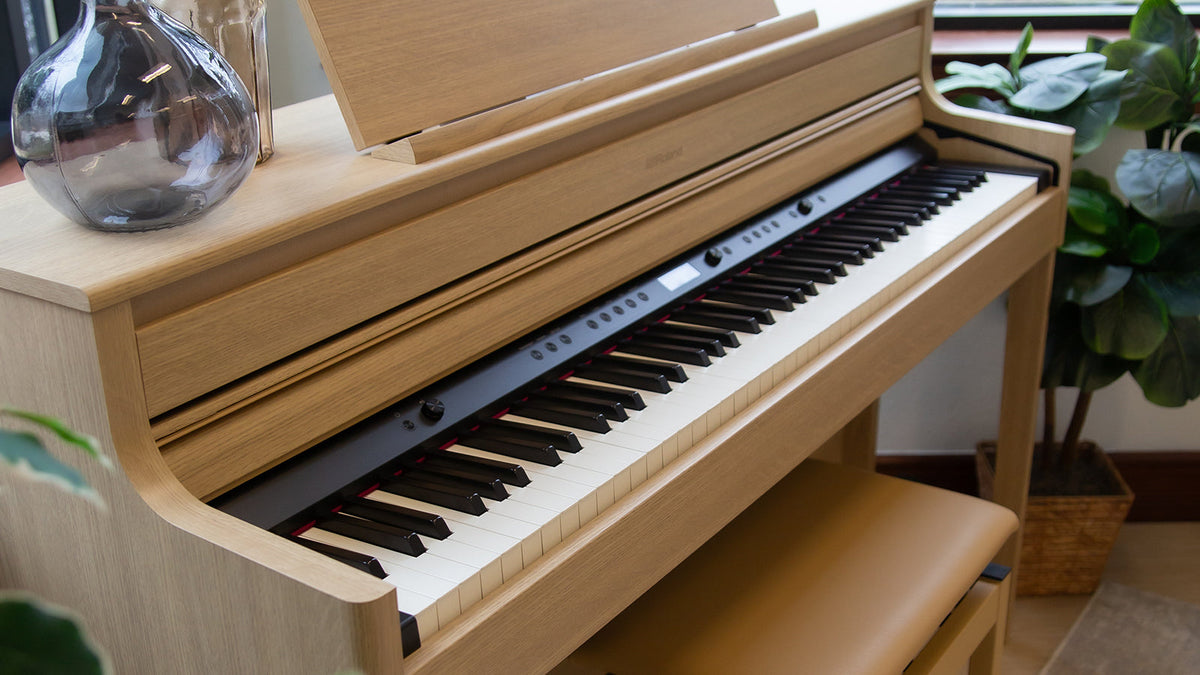 Roland HP700 Series