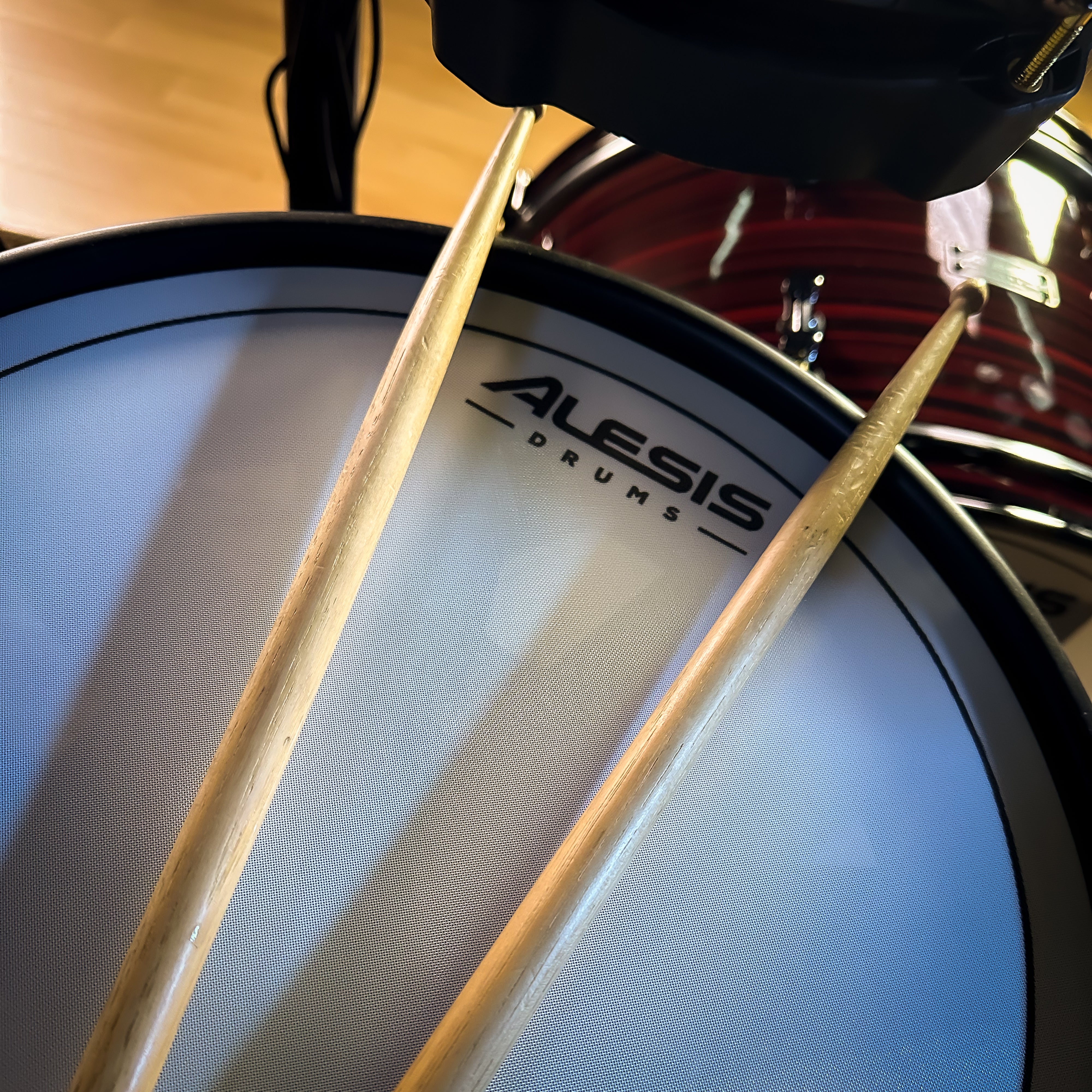 Alesis Strata Prime Electronic Drum Set – Kraft Music